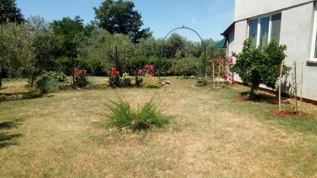 Apartments Ghedas Porec Exterior photo